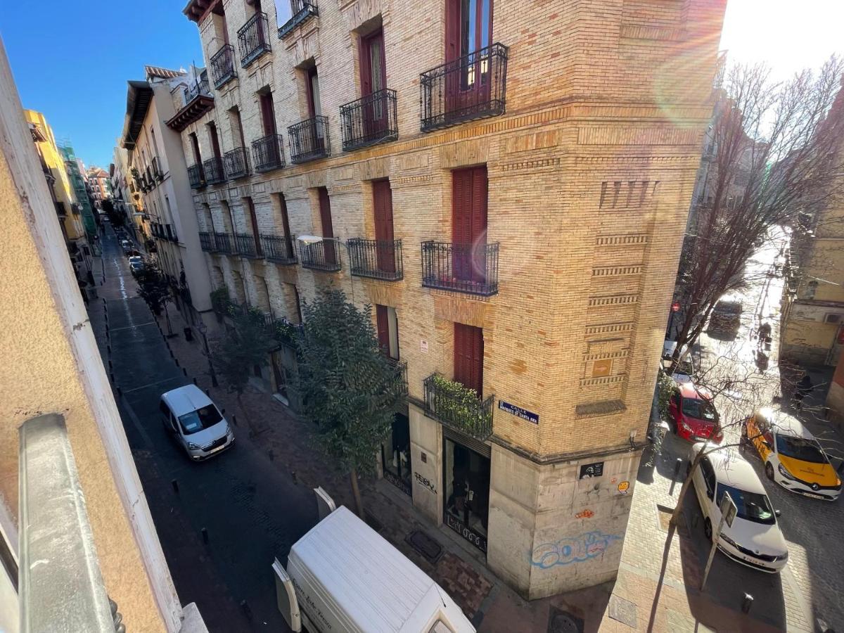Madrid Central Gran Via Suites Екстер'єр фото