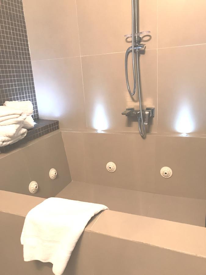 Madrid Central Gran Via Suites Екстер'єр фото