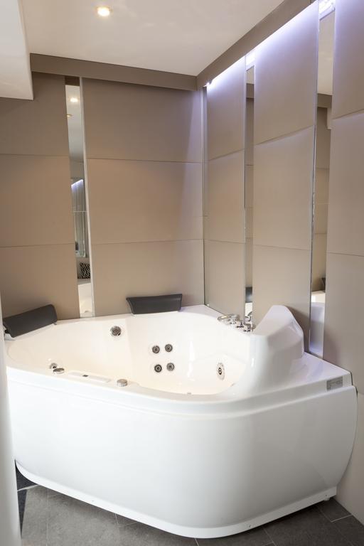 Madrid Central Gran Via Suites Екстер'єр фото